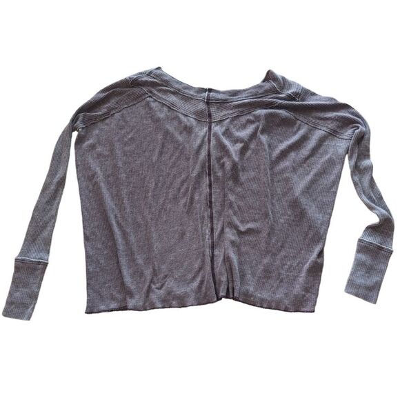 🛍️Lavender Colored V Neck Long Sleeve Crop Ribbed Shirt Size xs - Picture 4 of 5